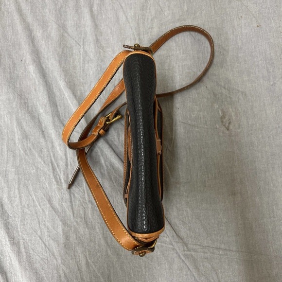 Vintage Dooney & Bourke Black All Weather Leather Crossbody Bag Purse FS Charity - Picture 5 of 13
